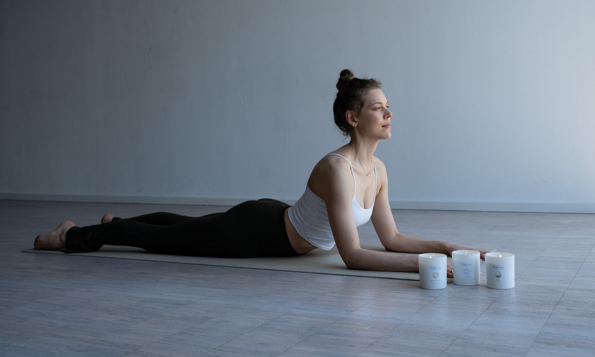 Entspannung beim Yoga mit hochwertigen Duftkerzen