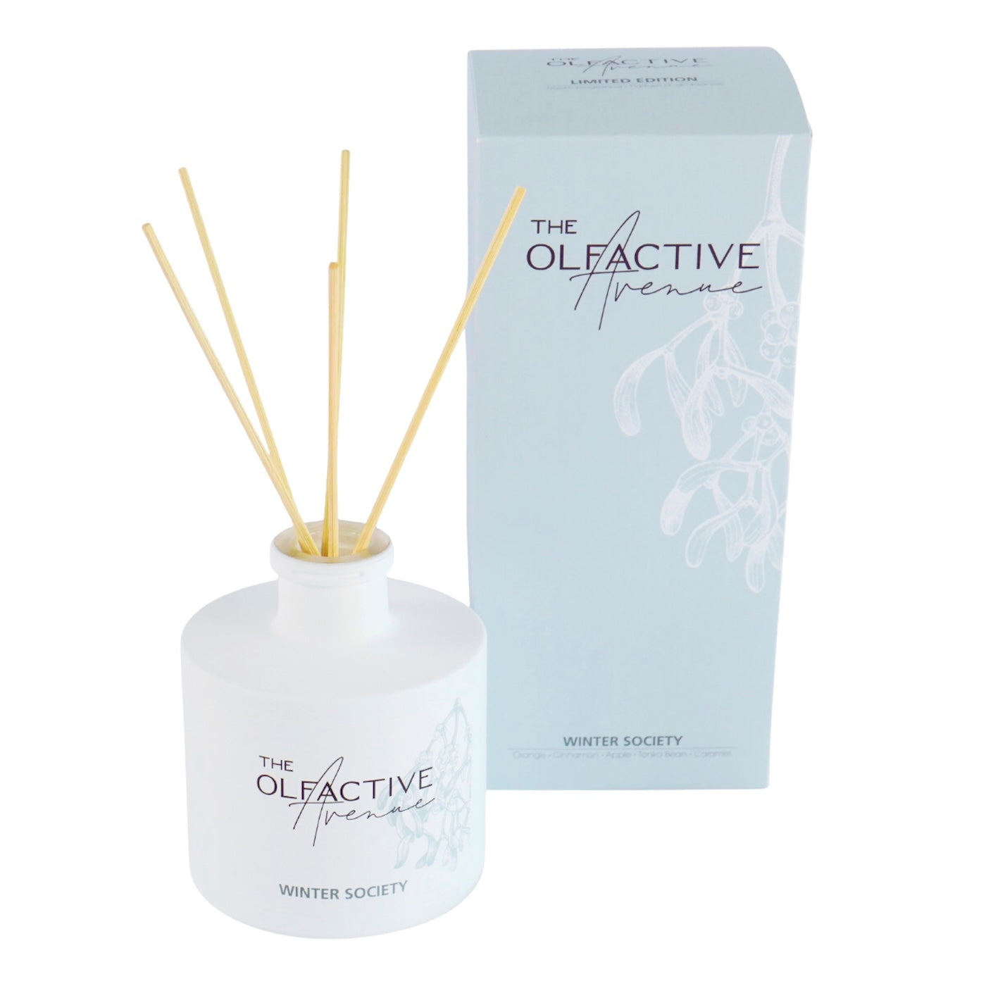 Winter Society Raumduft Diffuser mit Geschenkbox – The Olfactive Avenue, weisser Flakon mit Stäbchen