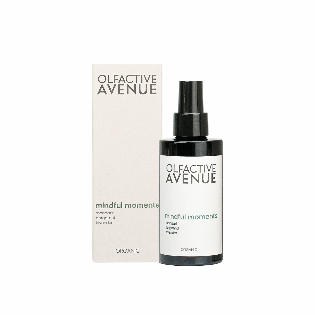 Bio-Raumspray Mindful Moments von The Olfactive Avenue mit Mandarine, Bergamotte und Lavendel – beruhigend für Achtsamkeit und Me Time