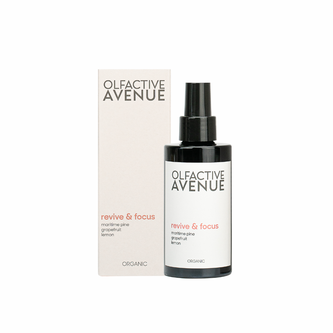 Bio-Raumspray Revive & Focus von The Olfactive Avenue mit Pinie, Grapefruit und Zitrone – für mehr Fokus, Frische und Energie