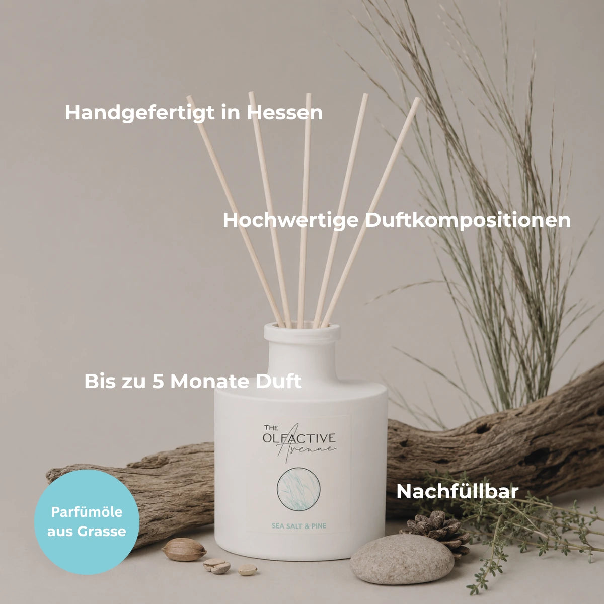 Raumduft Sea Salt & Pine mit 5 Rattan-Sticks, Treibholz und Thymian – handgefertigt in Hessen, bis zu 5 Monate Duft [KI]