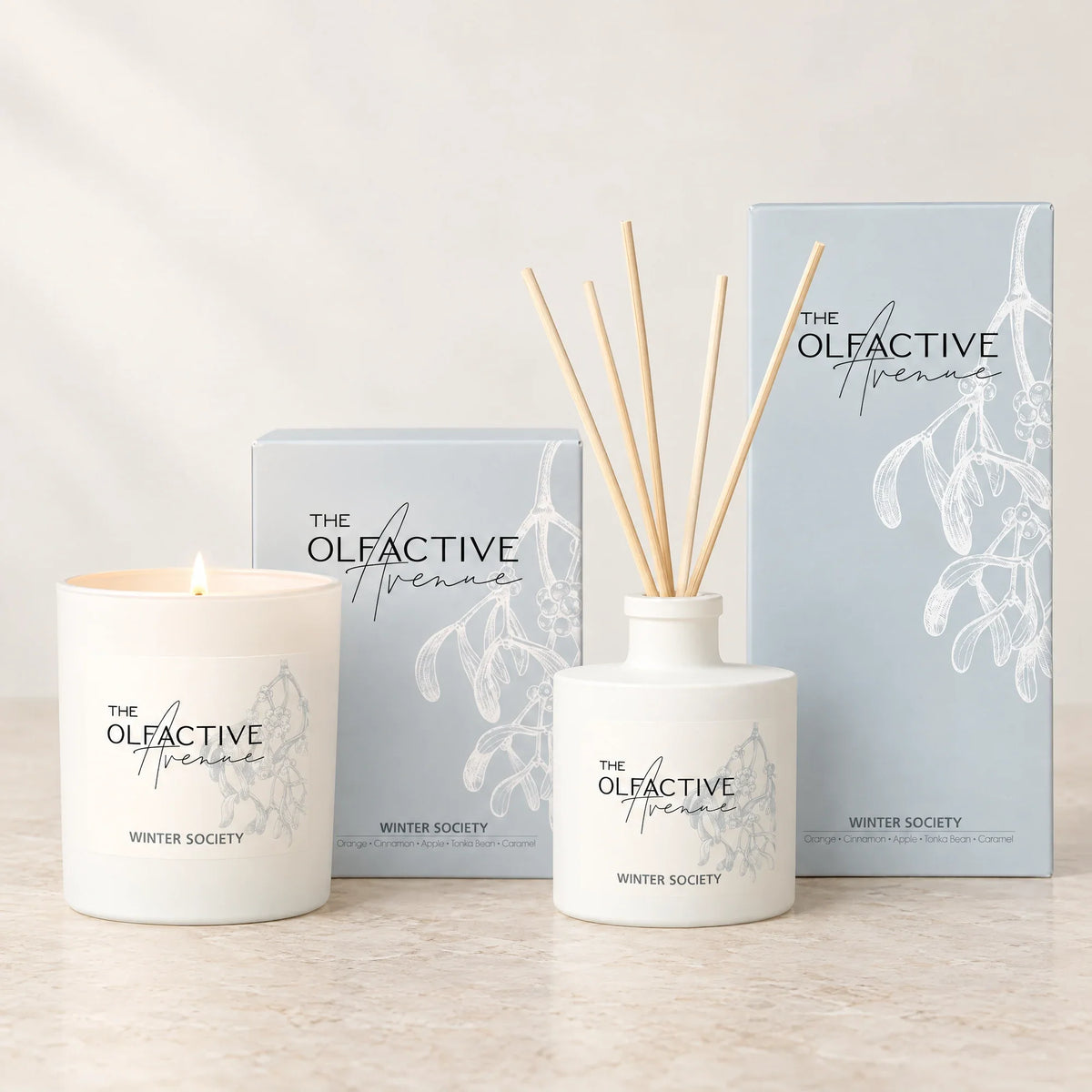 Winter Society Set – Duftkerze und Raumduft mit Geschenkboxen, The Olfactive Avenue [KI]